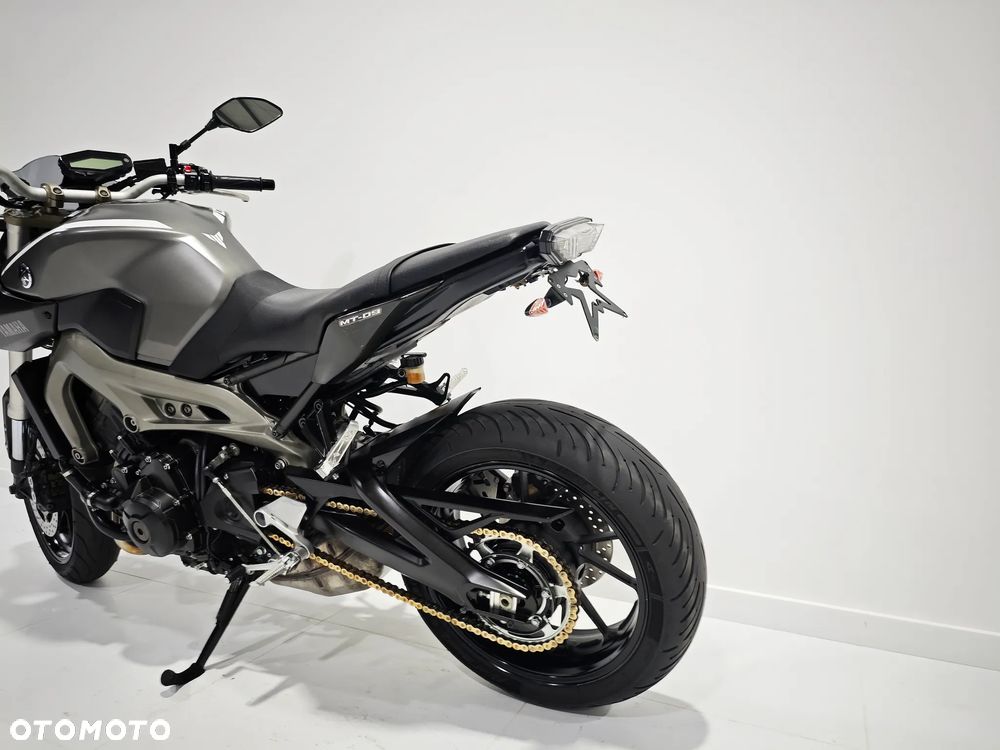 Yamaha MT - 18