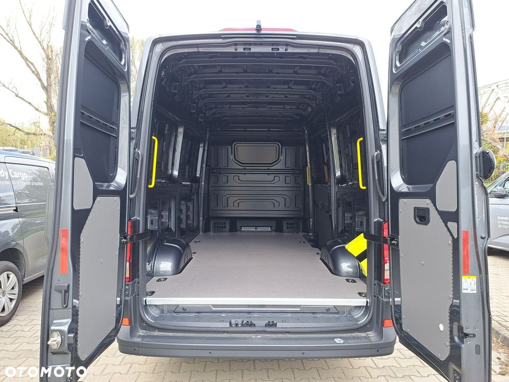 Volkswagen Crafter - 9