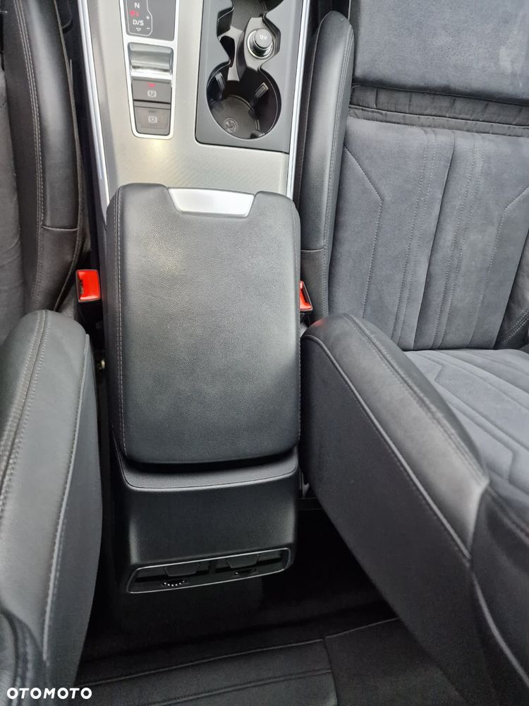 Audi A6 Sportback e-tron - 14