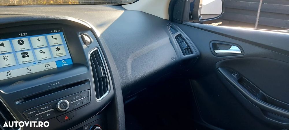 Ford Focus 1.0 EcoBoost Trend - 5