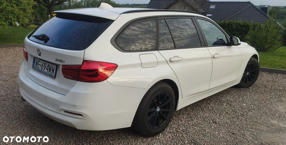 BMW Seria 3 318i - 3