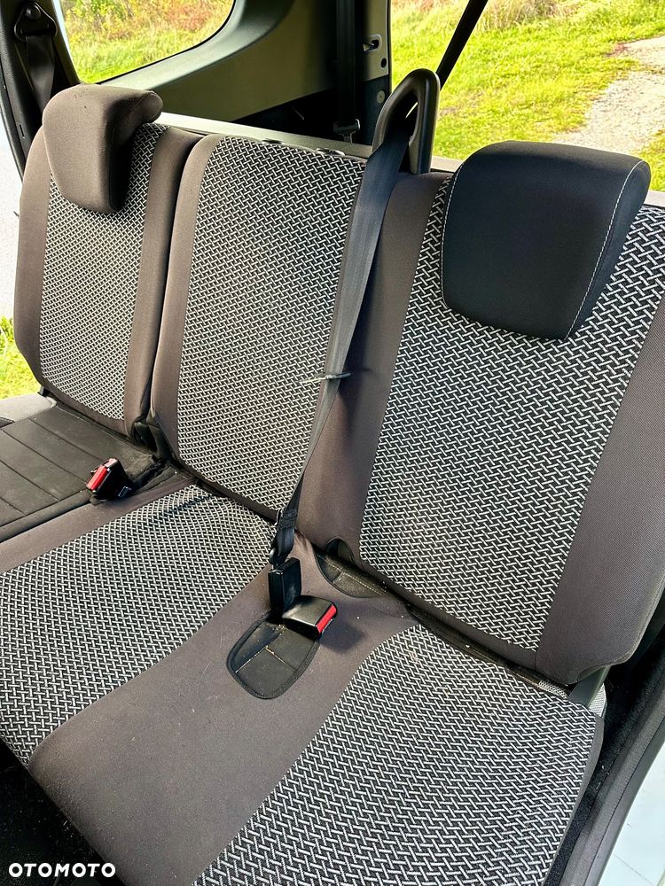 Dacia Lodgy 1.6 SCe Stepway S&S - 30