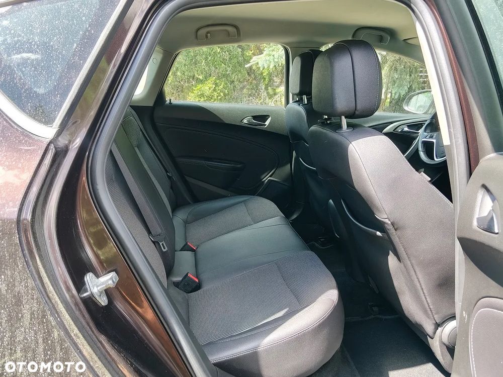 Opel Astra 1.7 CDTI Executive S&S - 8
