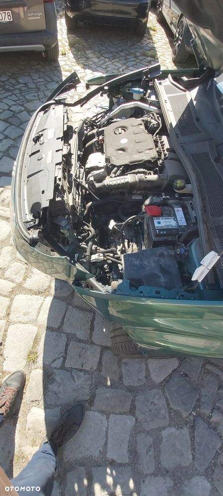 Peugeot 308 - 8