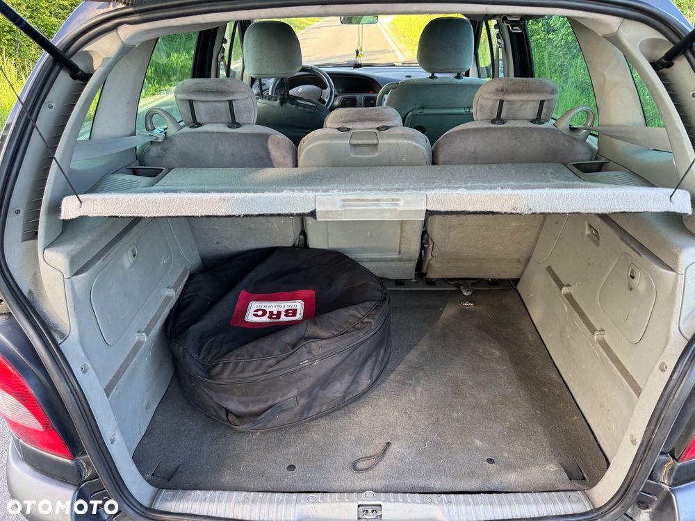 Toyota Prius - 7