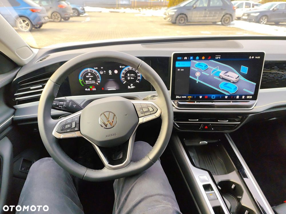 Volkswagen Passat - 18