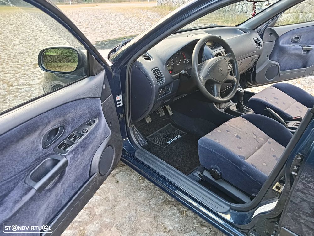 Mitsubishi Carisma SD 1.9 Di-D HP Comfort - 9