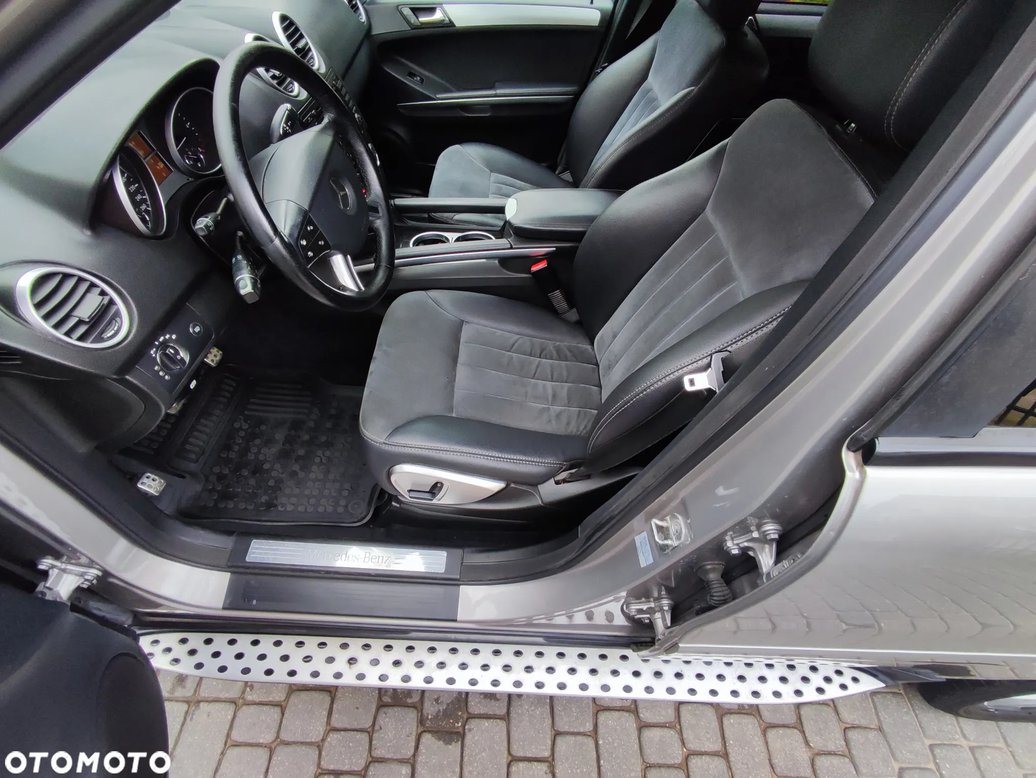 Mercedes-Benz ML 320 CDI 4Matic 7G-TRONIC - 16