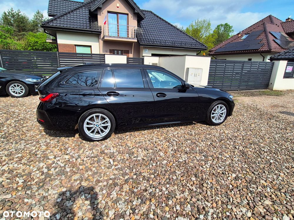 BMW Seria 3 320i Sport Line - 6