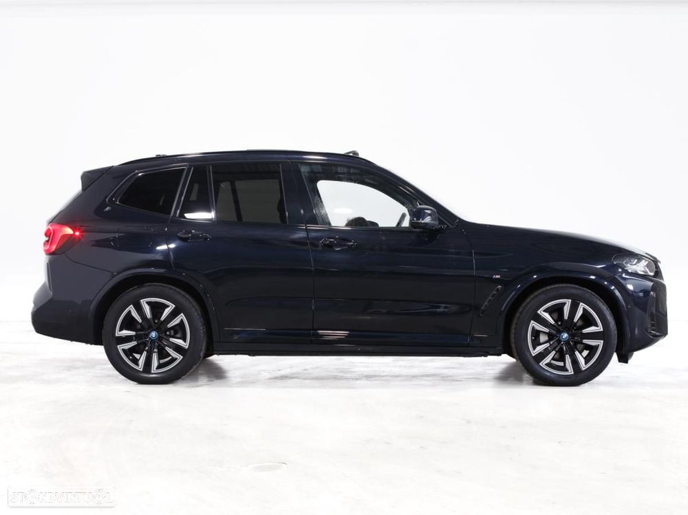 BMW iX3 Inspiring - 3