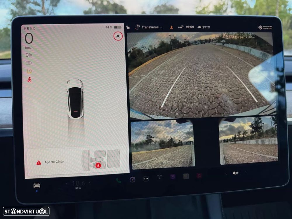Tesla Model Y Long Range Dual Motor AWD - 9