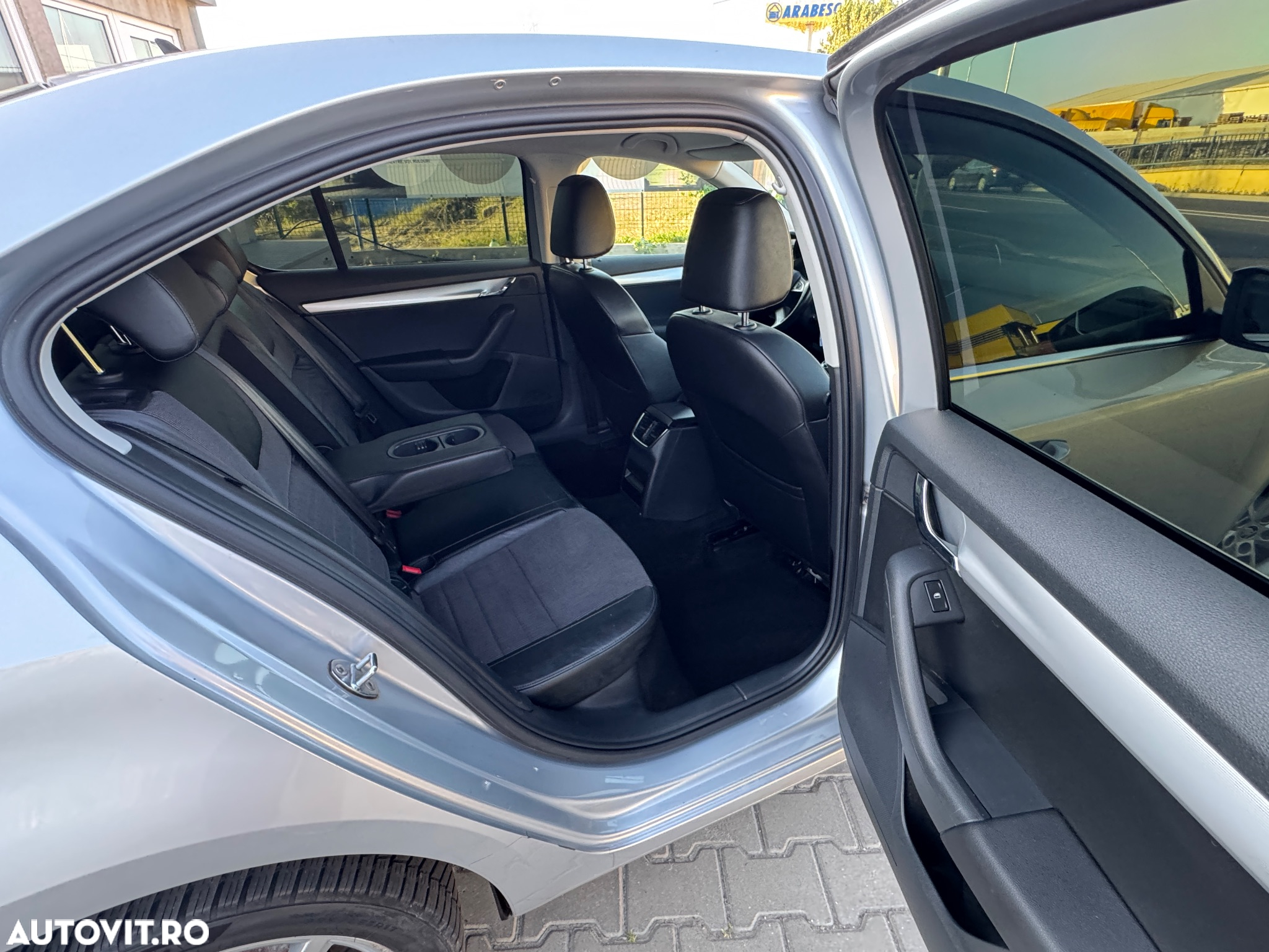 Skoda Octavia 1.4 TSI ELEGANCE - 30