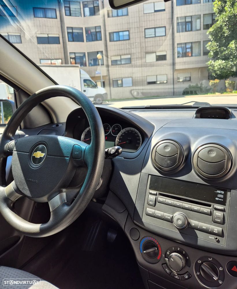 Chevrolet Aveo 1.2 L - 16