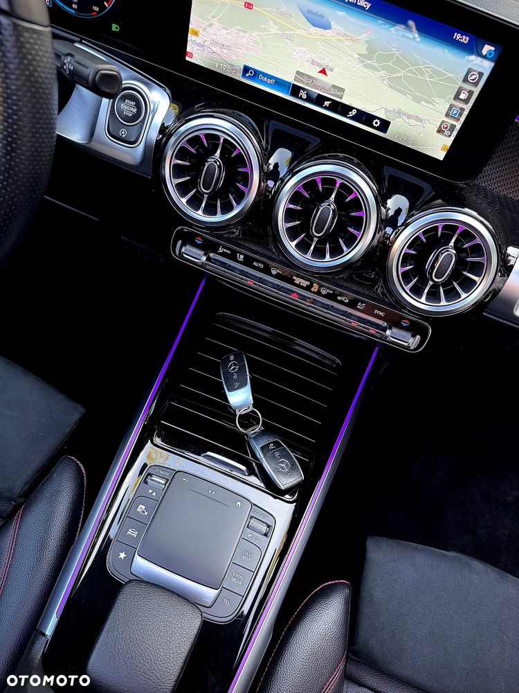 Mercedes-Benz GLB 200 d 4Matic 8G-DCT Edition AMG Line - 39