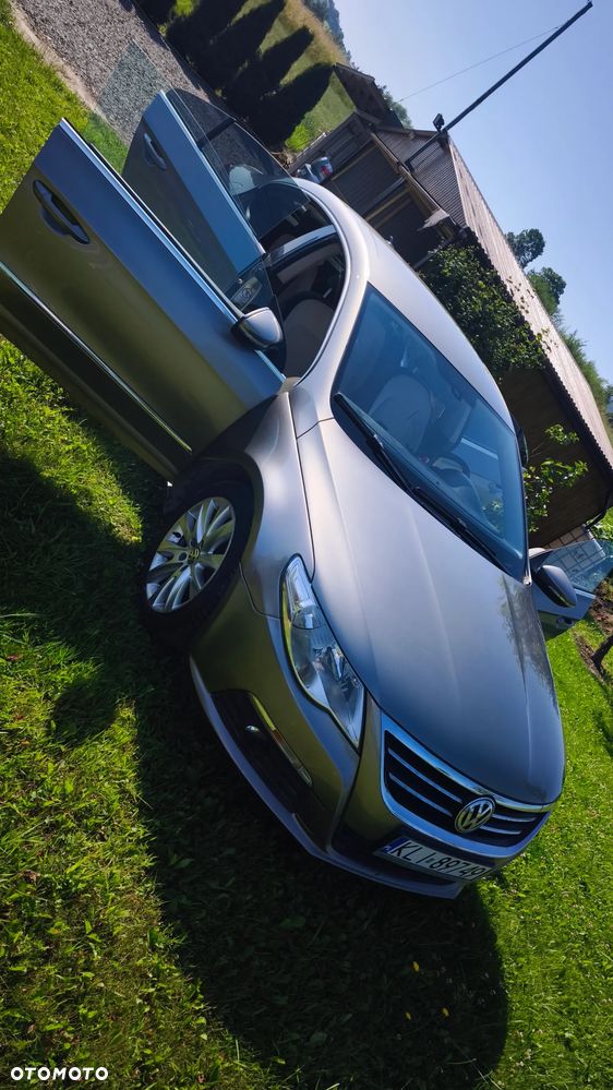 Volkswagen Passat 2.0 TDI Comfortline DSG - 2