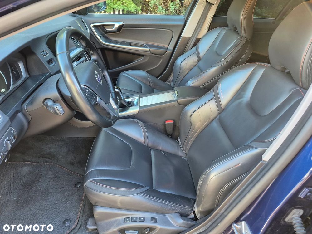 Volvo V60 D3 Drive-E Ocean Race - 15