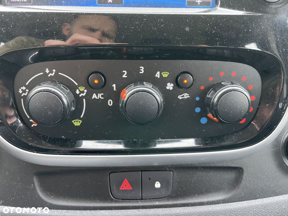 Renault Trafic - 38