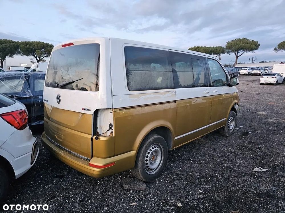 Volkswagen Caravelle 2.0 TDI L1 Highline 4Motion DSG - 2