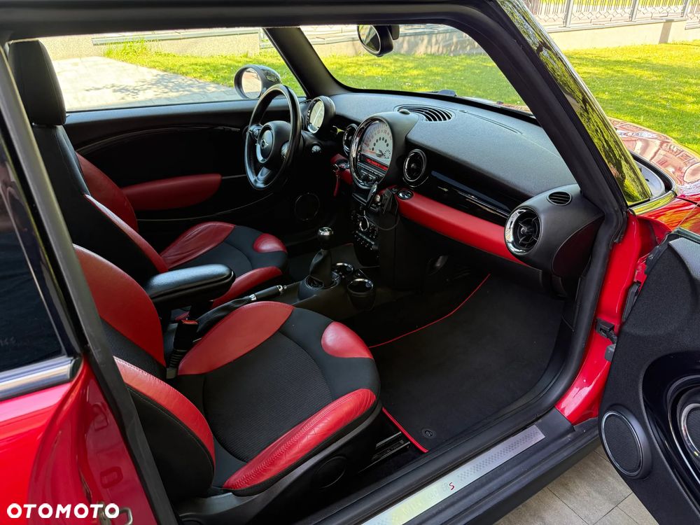 MINI Cooper S - 16