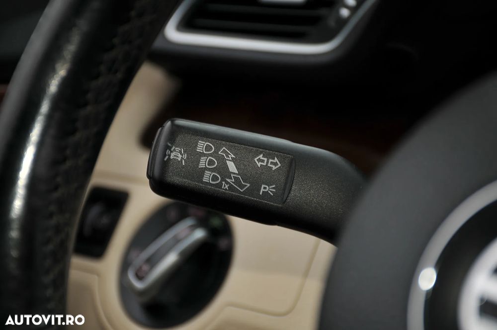 Volkswagen Passat CC - 17