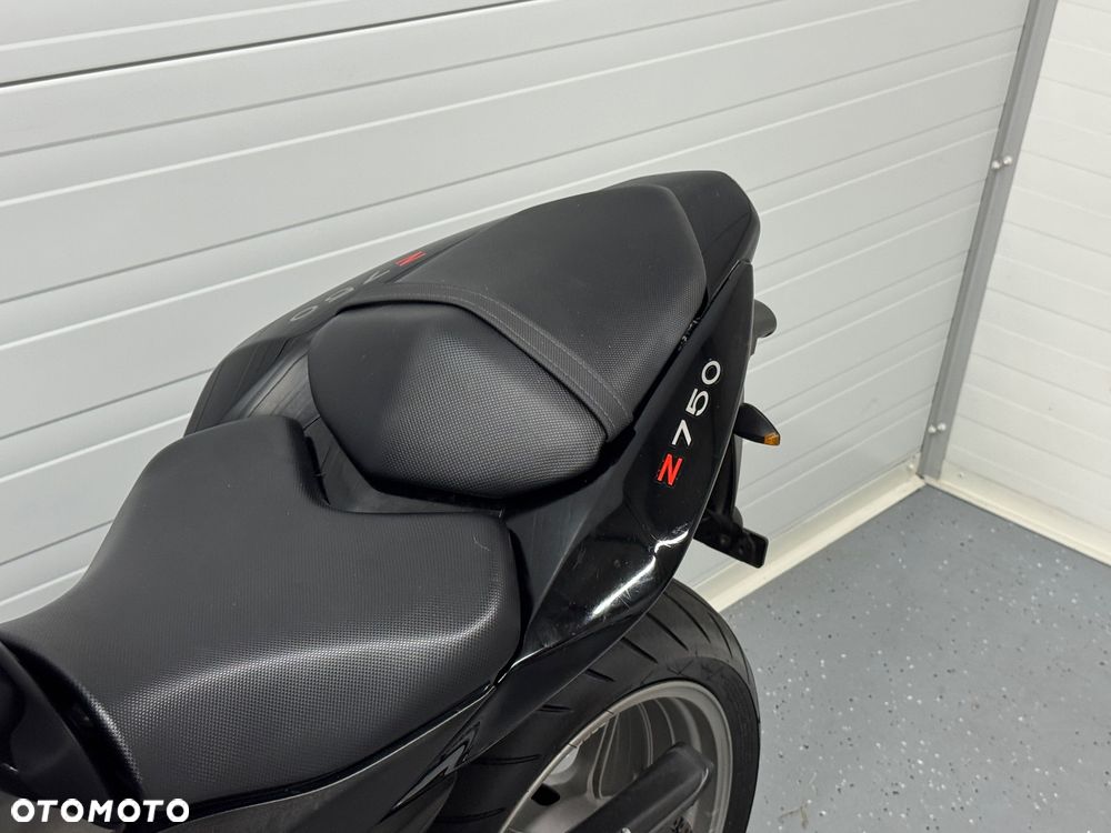 Kawasaki Z - 25