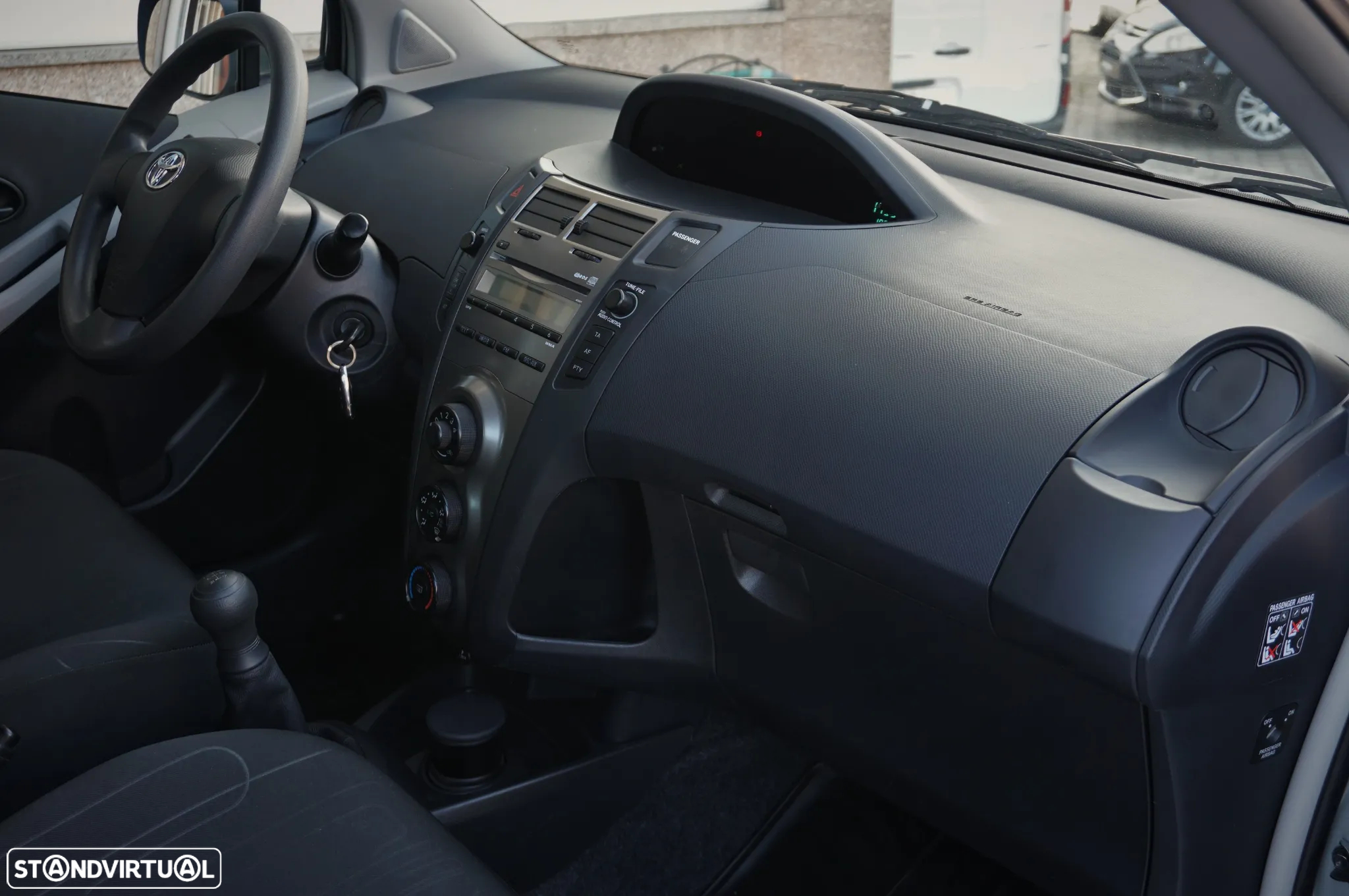 Toyota Yaris 1.0 VVT-i Comfort+AC - 20