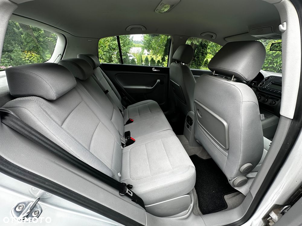 Volkswagen Golf Plus 1.6 FSI Comfortline - 15