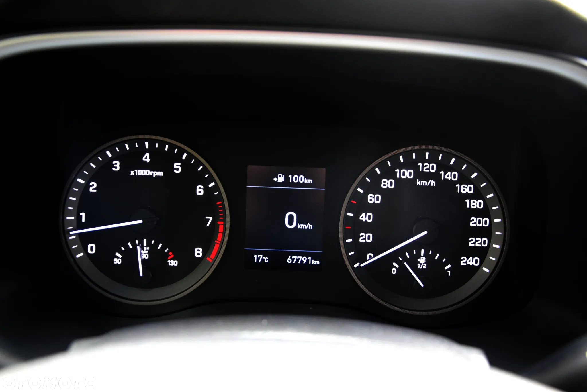 Hyundai Tucson 1.6 GDi Comfort 2WD - 28