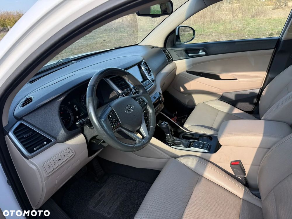 Hyundai Tucson - 12