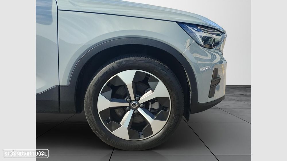 Volvo XC 40 2.0 B3 Core — fotografia 10