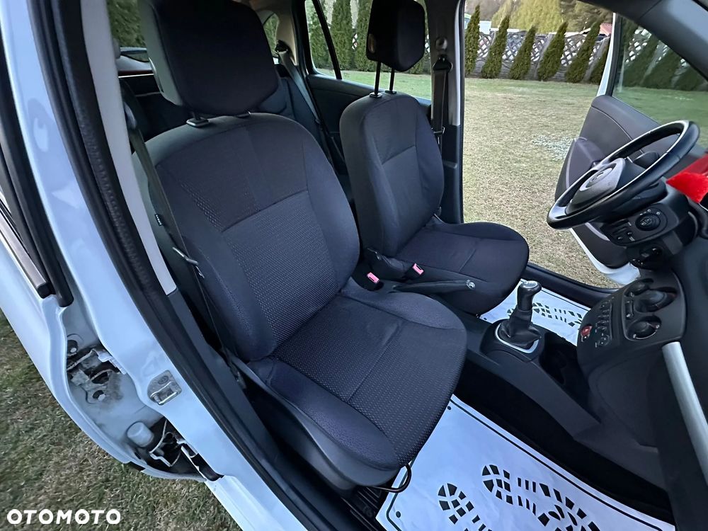 Renault Clio - 12