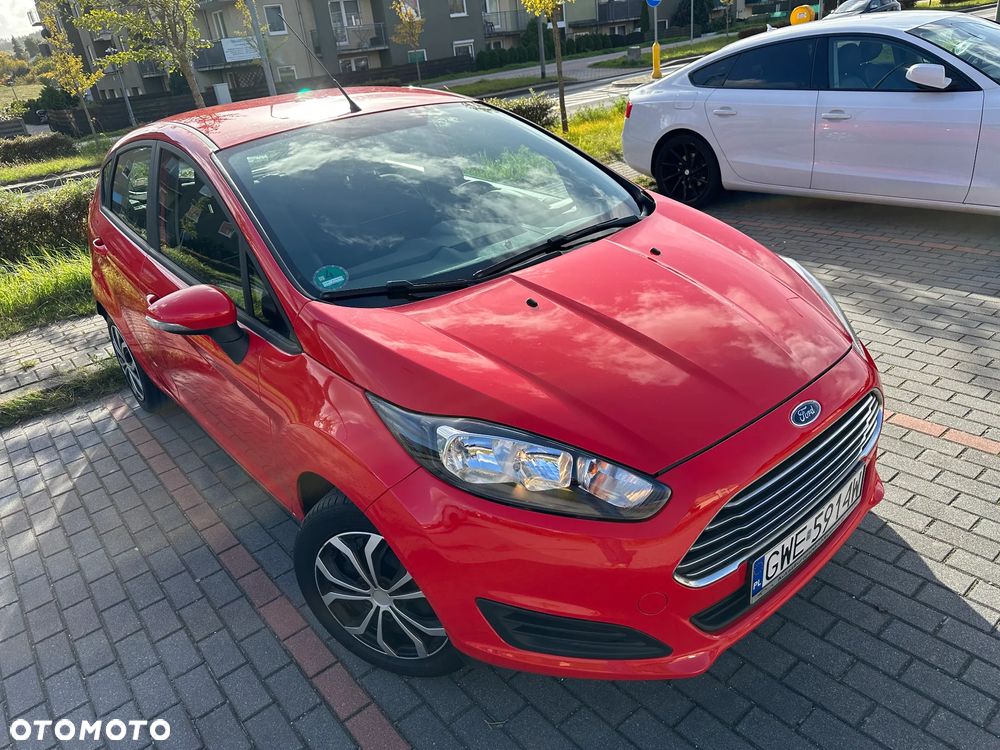 Ford Fiesta 1.0 Champions Edition - 11