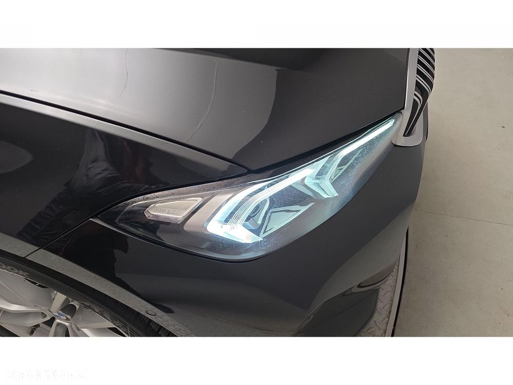 BMW Seria 3 320d xDrive mHEV M Sport - 26