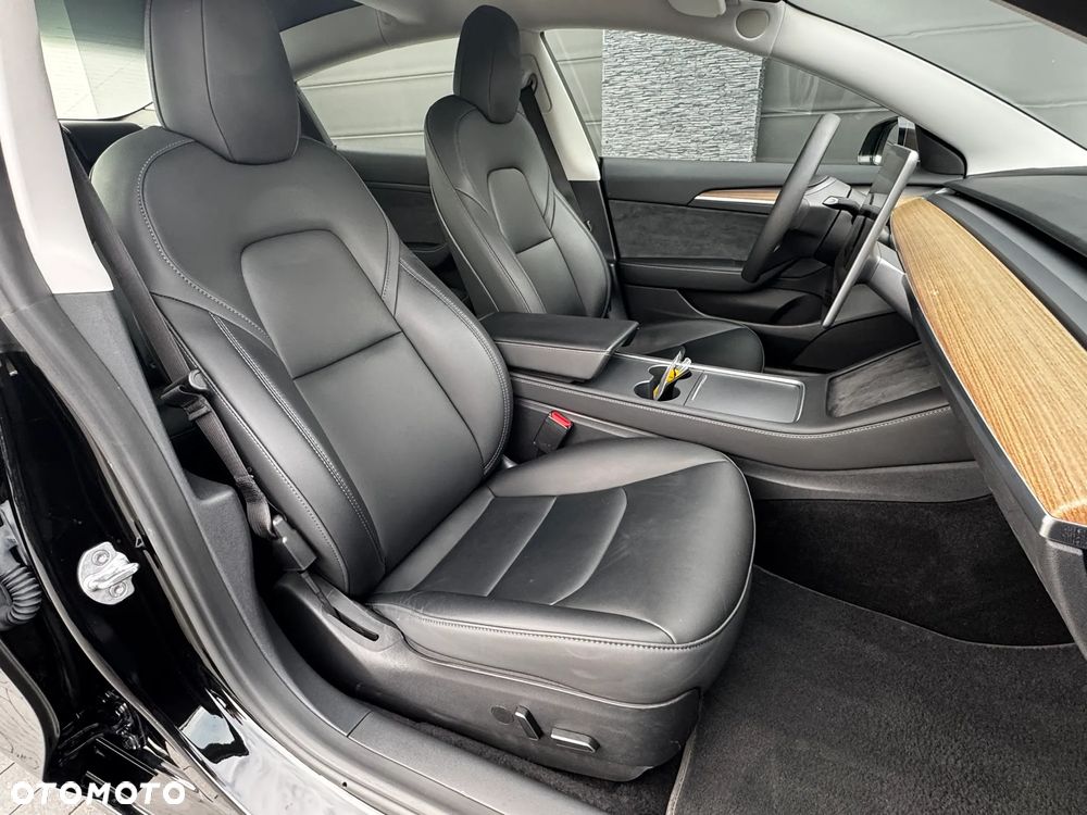 Tesla Model 3 Langstreckenbatterie Allradantrieb Dual Motor - 18