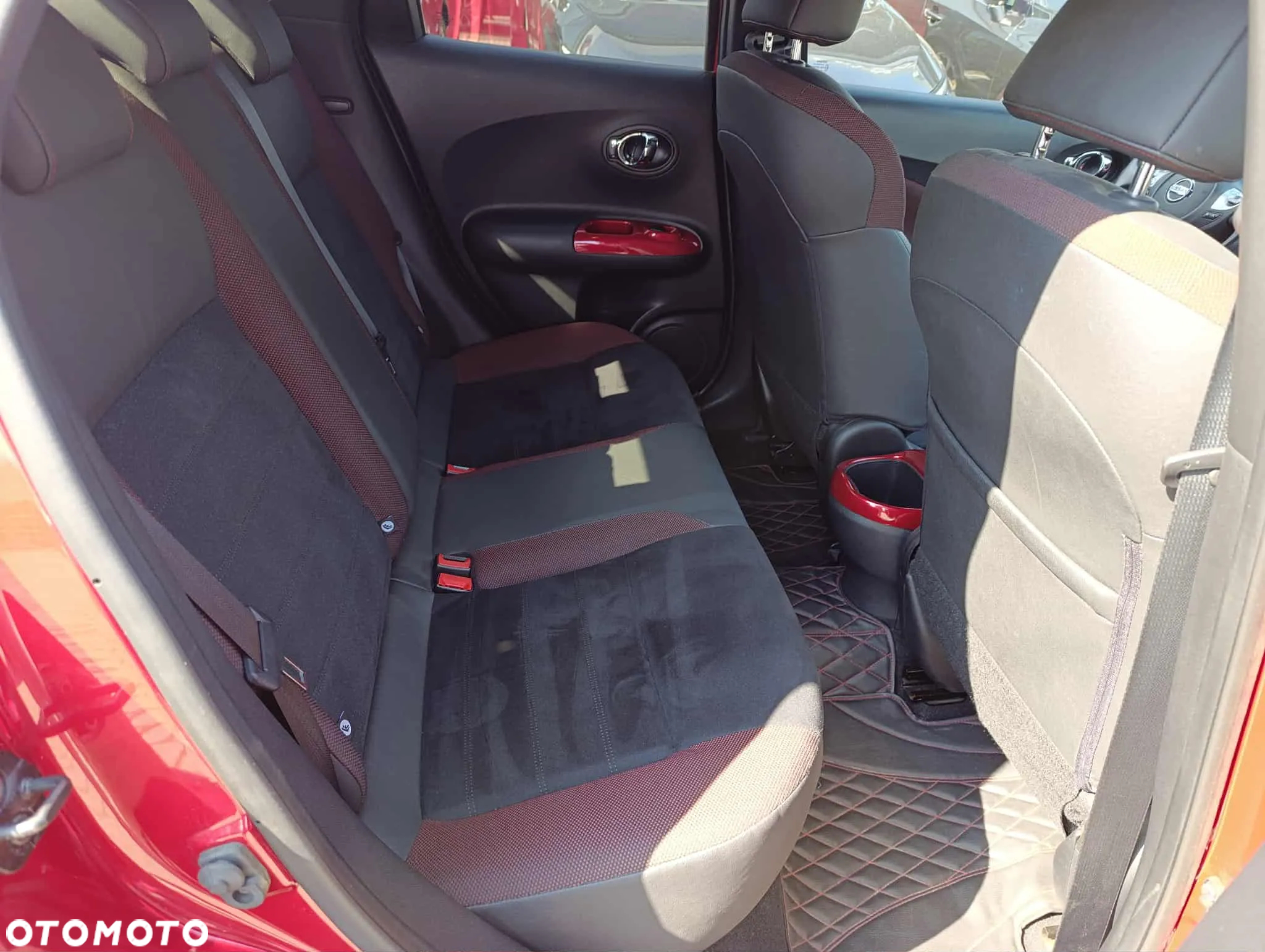 Nissan Juke 1.2 DIG-T N-Connecta EU6 - 11