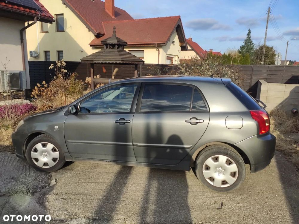 Toyota Corolla 1.6 VVT-i Sol - 1