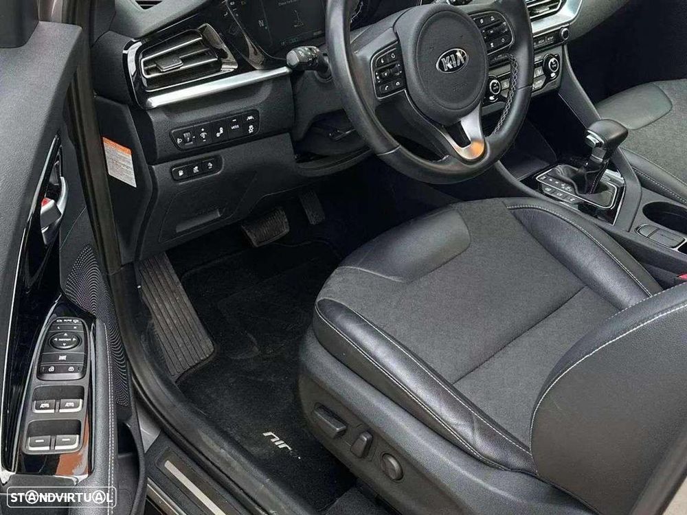 Kia Niro 1.6 GDi PHEV Tech - 9