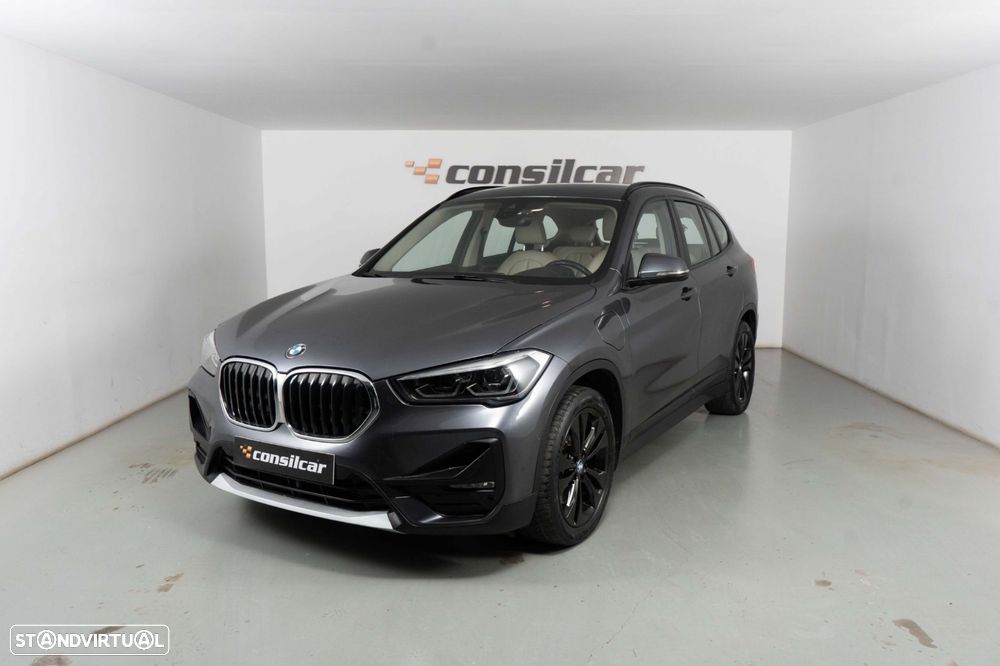 BMW X1 25 e xDrive Corporate Edition - 2