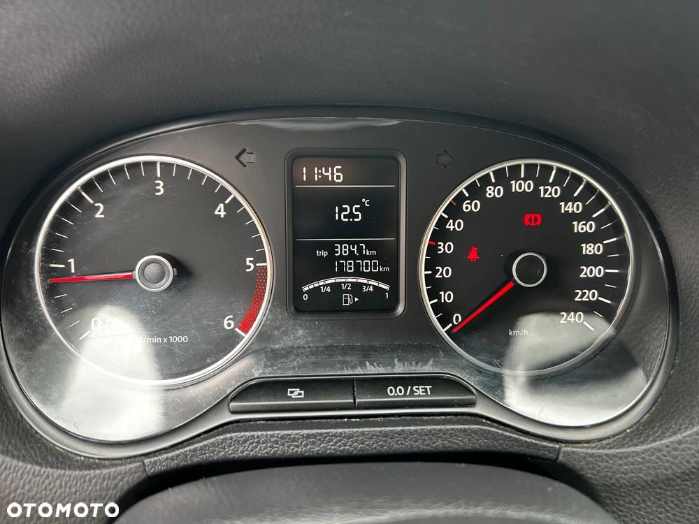 Volkswagen Polo - 17