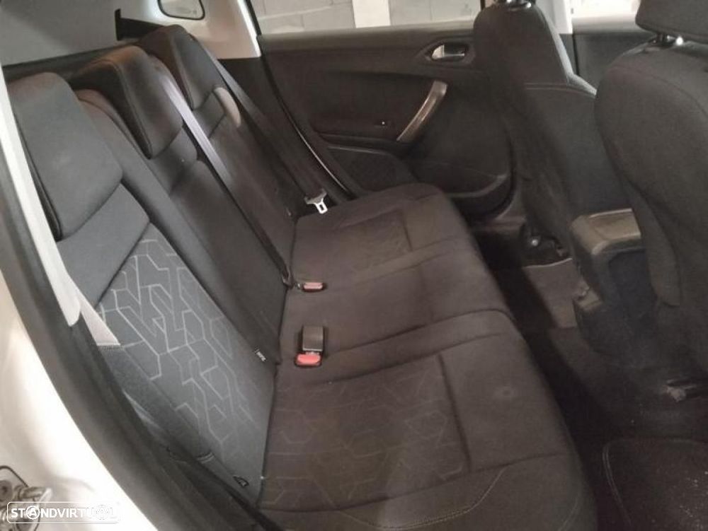 Peugeot 2008 - 3