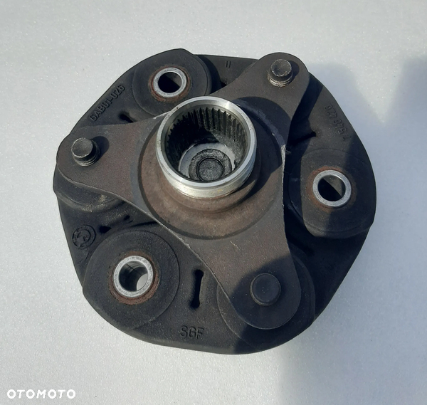 Flansza przednia tylnego mostu motyl  dyferencjał motyl BMW 34 frezy F10 F11
