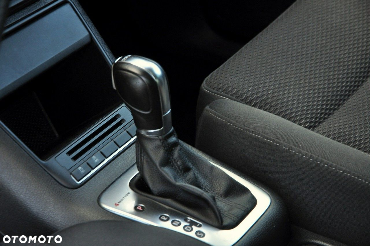Volkswagen Tiguan - 36