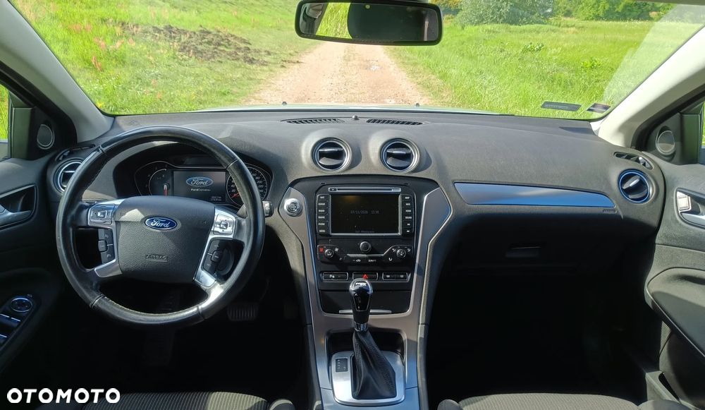 Ford Mondeo - 12