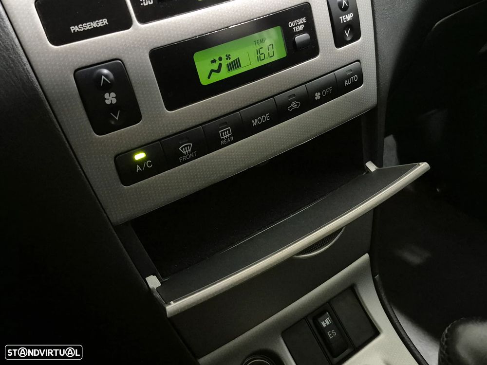 Toyota Corolla 1.4 D-4D MMT Sol - 12