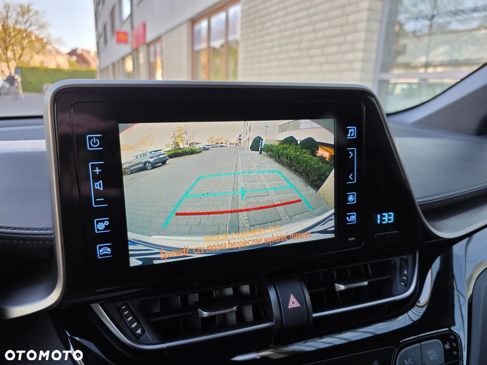 Toyota C-HR - 33