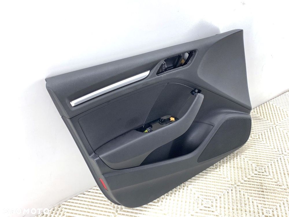 BOCZEK DRZWI LEWY PRZÓD  AUDI A3 Limousine (8VS, 8VM) 2013 - 2022 1.6 TDI 81 kW [110 KM] olej - 2