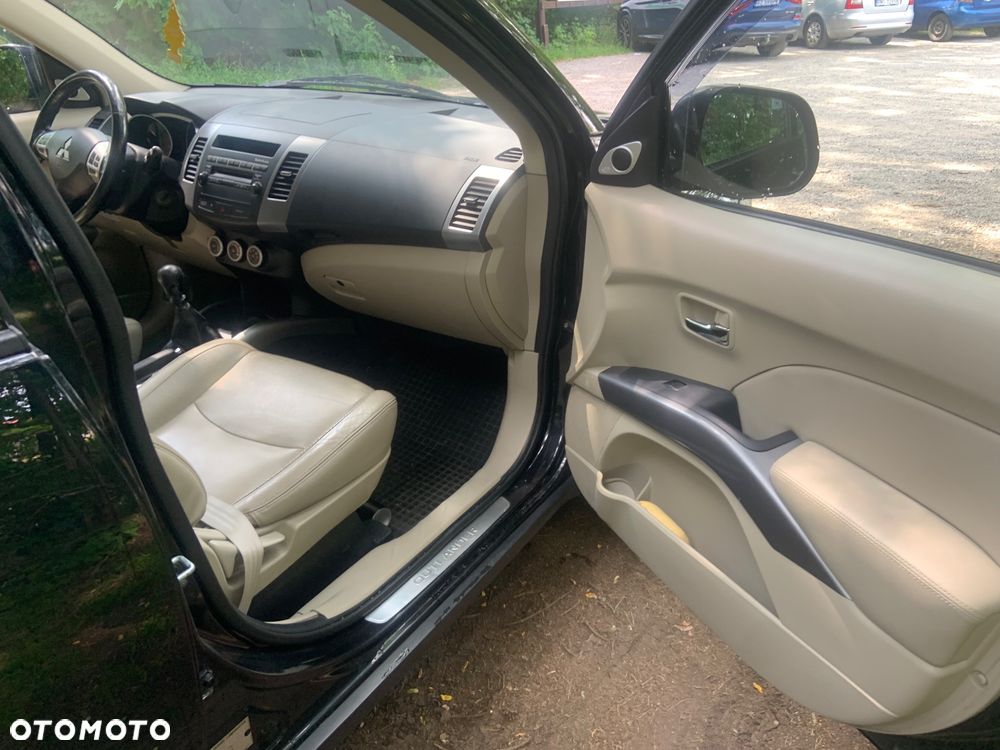 Mitsubishi Outlander 2.0 DID Instyle - 7