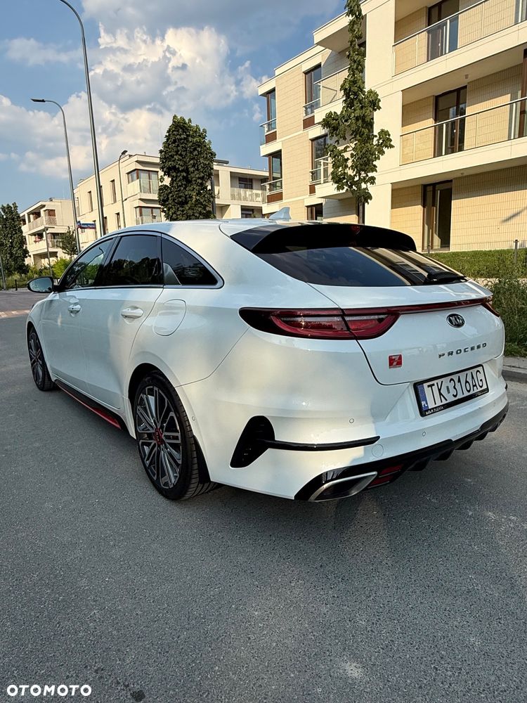 Kia ProCeed - 7