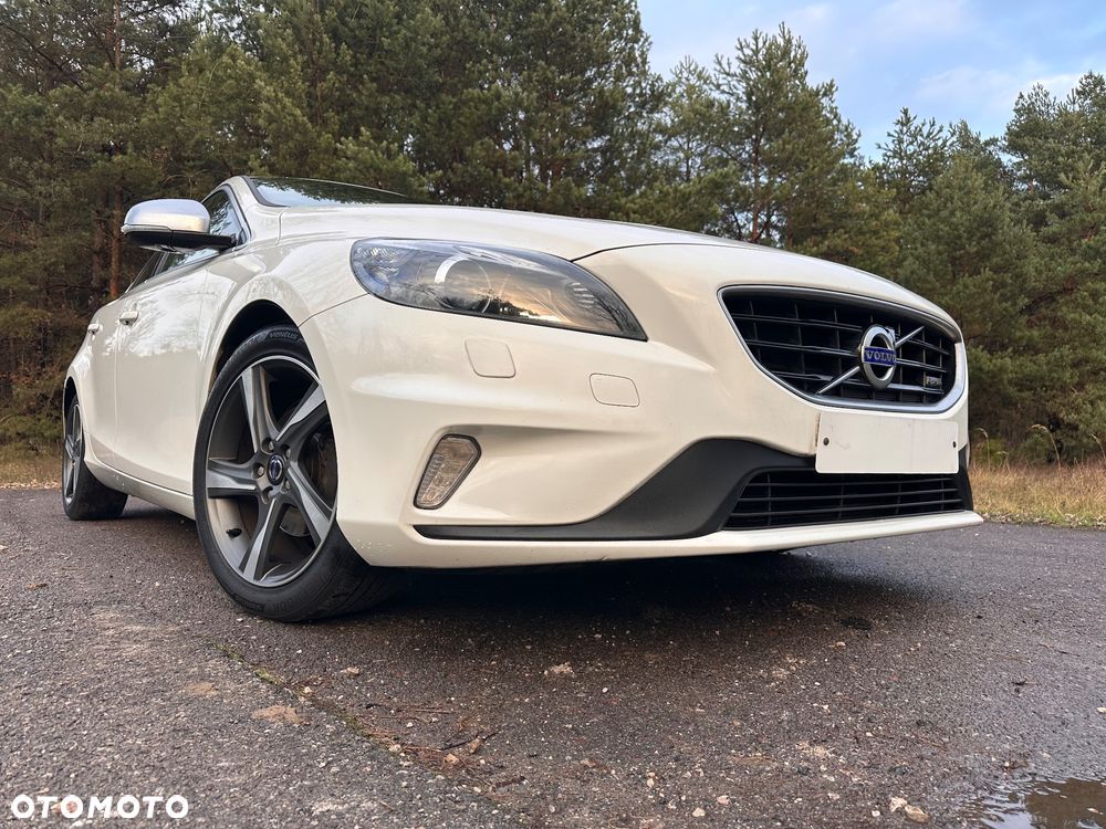 Volvo V40 D2 R Design - 11