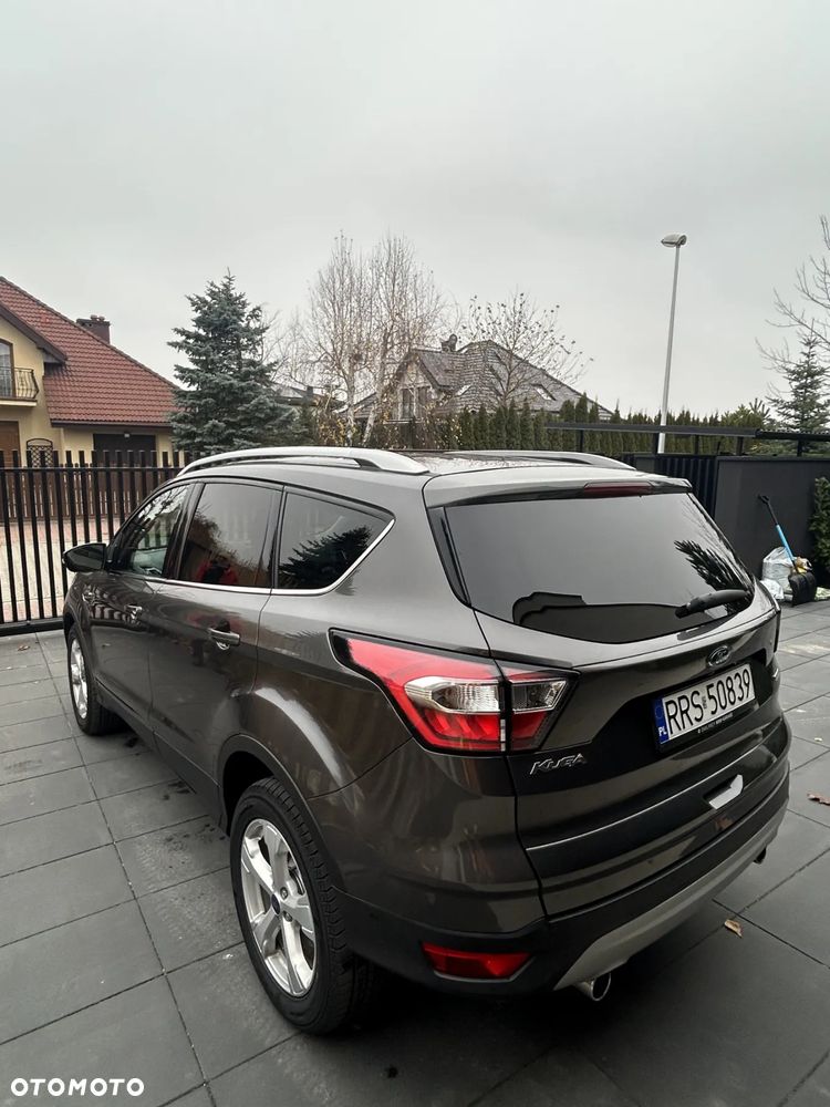 Ford Kuga 1.5 EcoBoost 4x4 Titanium - 6